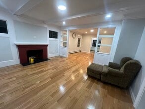 Building Photo - 162 Elliot Ave