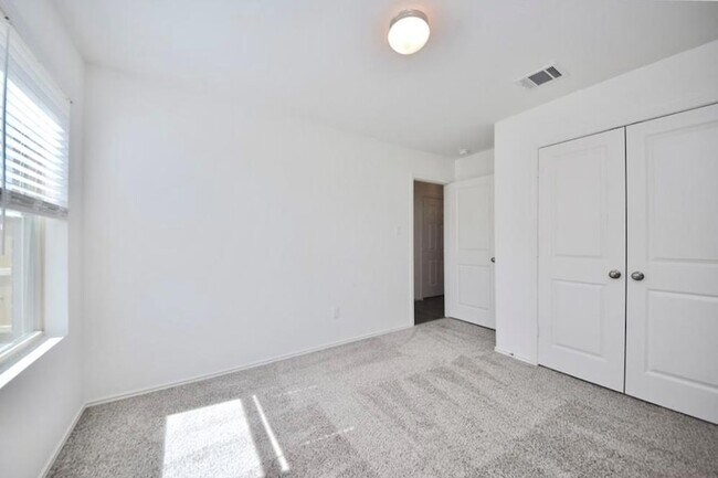 Building Photo - 3413 Mikayla Ct