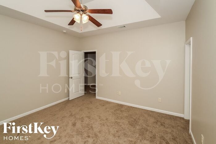 Building Photo - 4463 Sierra Ln