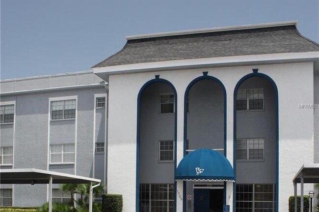 Building Photo - 1706 Belleair Forest Dr