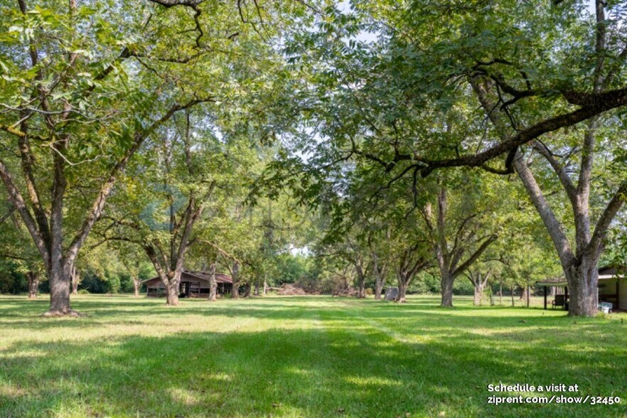 Building Photo - 645 GA-49