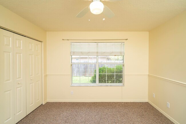 Building Photo - 2116 Wood Stork Ave