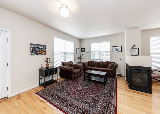 Building Photo - Downtown 3 Bedroom Townhome with 2 Car Garage