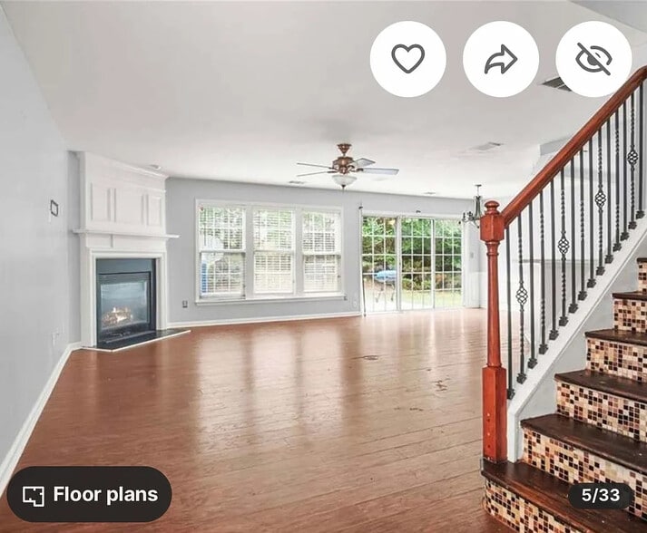 Building Photo - Room in House on Victoria Park SW