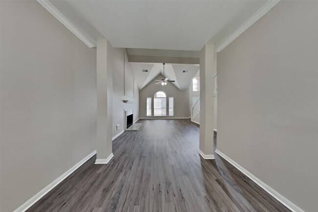 Building Photo - 14306 Cypress Falls Dr