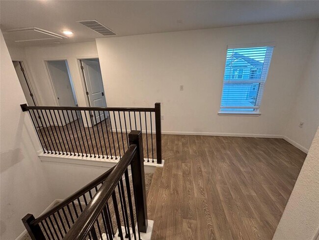 Building Photo - 1611 Iberville Dr