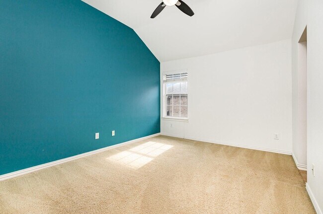 Building Photo - 2742 Hidden Knoll Tr