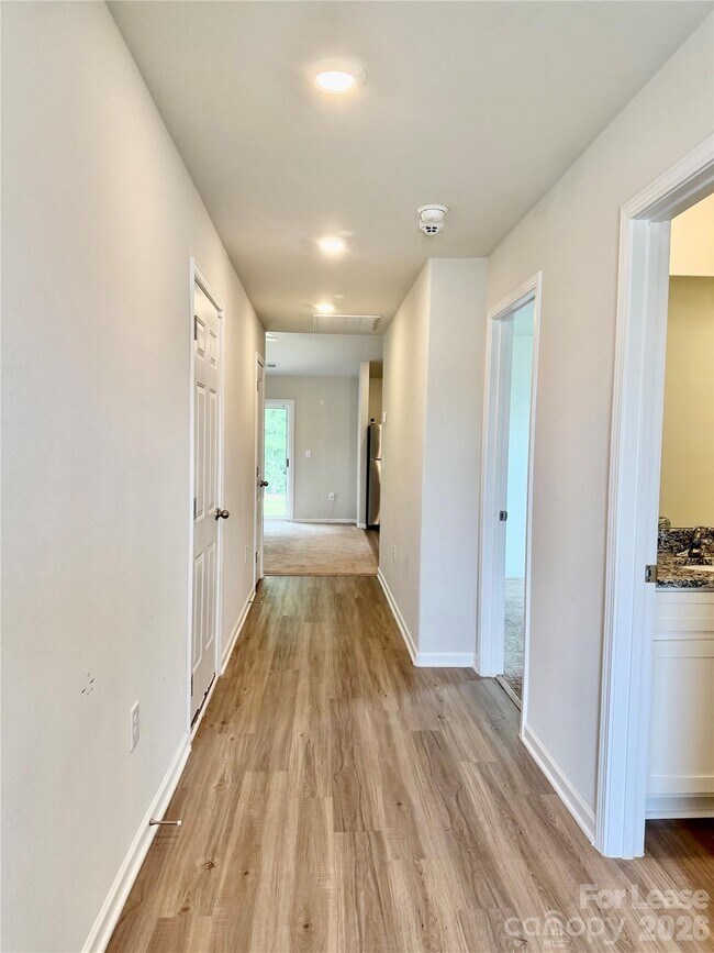 Building Photo - 3118 Maple Rdg Dr