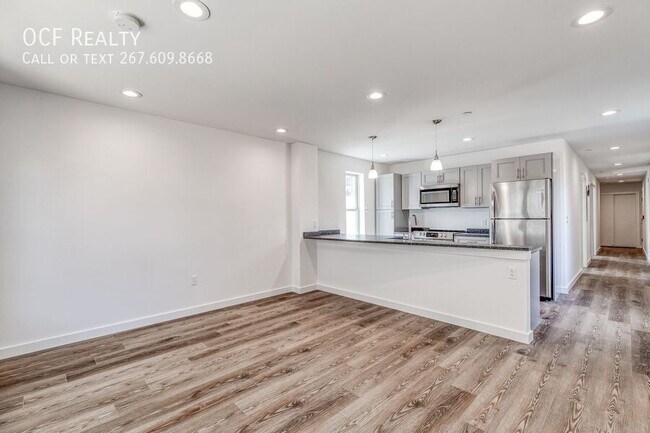 Building Photo - 751 N 43rd St