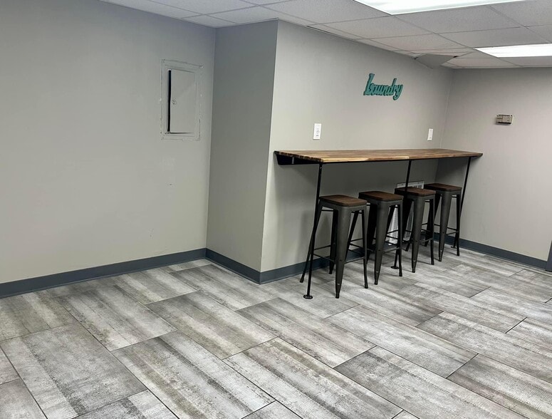 On-site Laundry - 1700 Clinch Ave