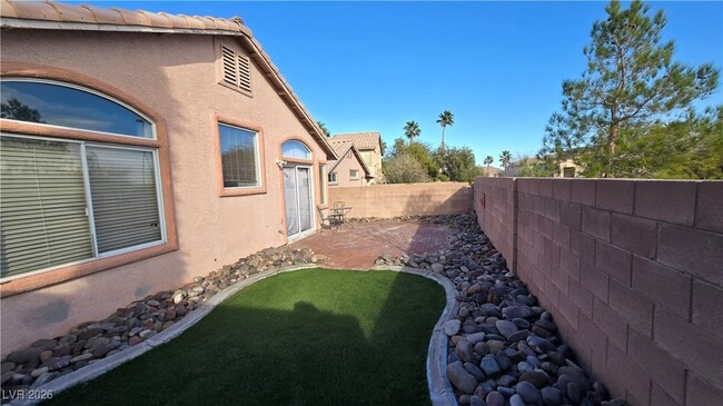 Building Photo - 10809 Armitage Ave