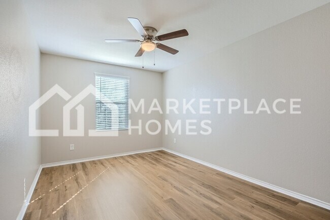Building Photo - 902 Marble Creek Dr
