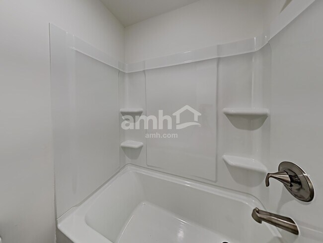 Building Photo - 5010 Franks Creek Way