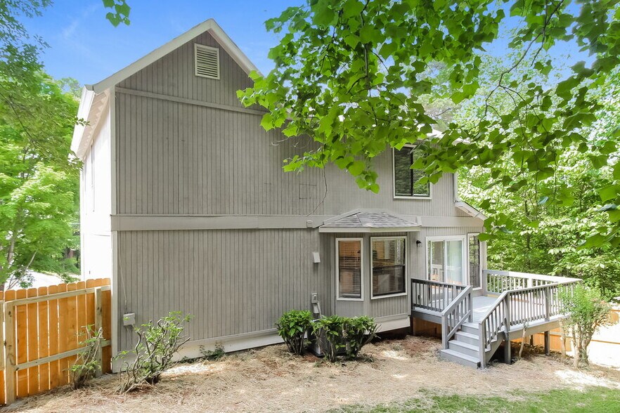 Building Photo - 1097 Williamsburg Ln