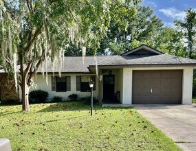 Building Photo - Adorable Single Family Home