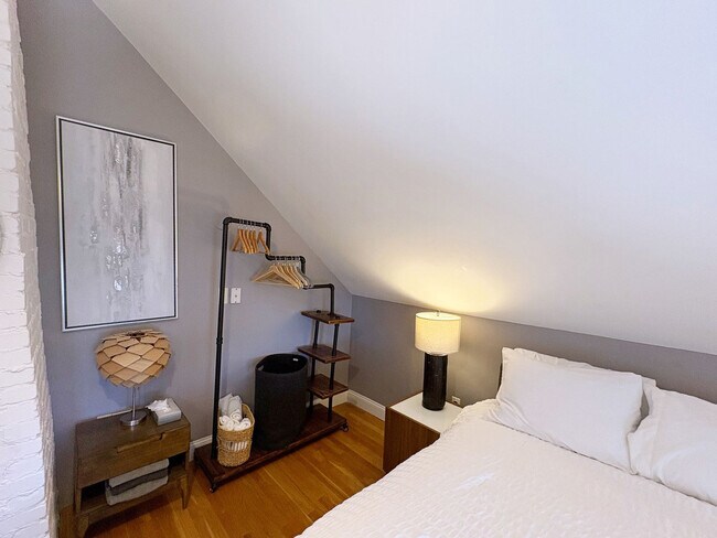 Building Photo - 247 Savin Hill Ave