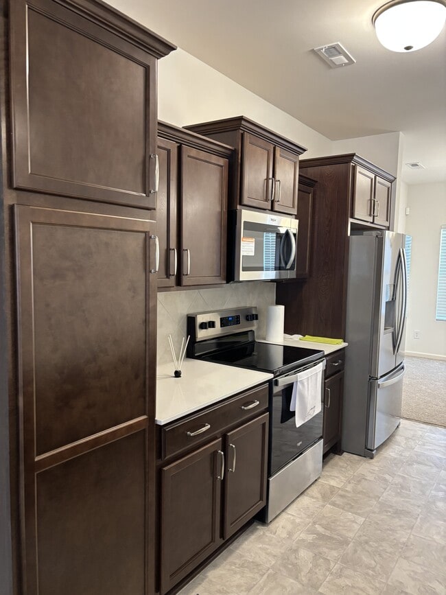 Building Photo - 113 Benson Vlg Dr