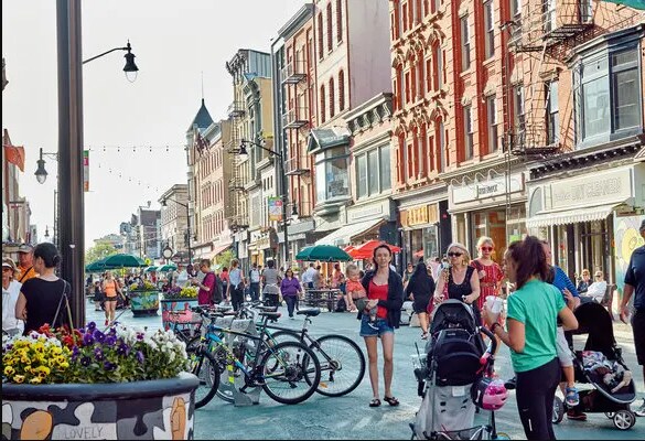 Grove St and Newark Ave packed with restaurants, cafes, bars, just 5 min walking - 160 1st St