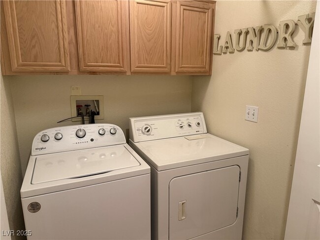 Building Photo - 204 Odyssey St