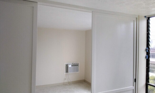 Building Photo - 1505 Alexander St