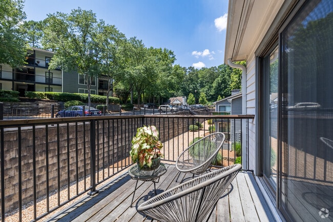 2BR, 2BA - 1,268SF - Balcony - Summit Pointe