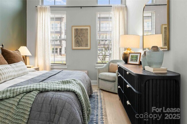 Building Photo - 9035 Lindholm Dr