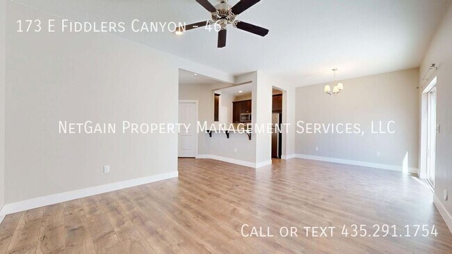 Building Photo - 173 E Fiddlers Canyon Rd