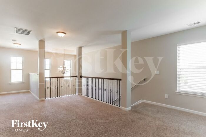 Building Photo - 4247 Sir Dixon Dr