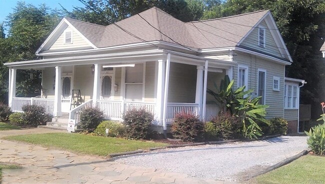 Primary Photo - 116 S Lewis St
