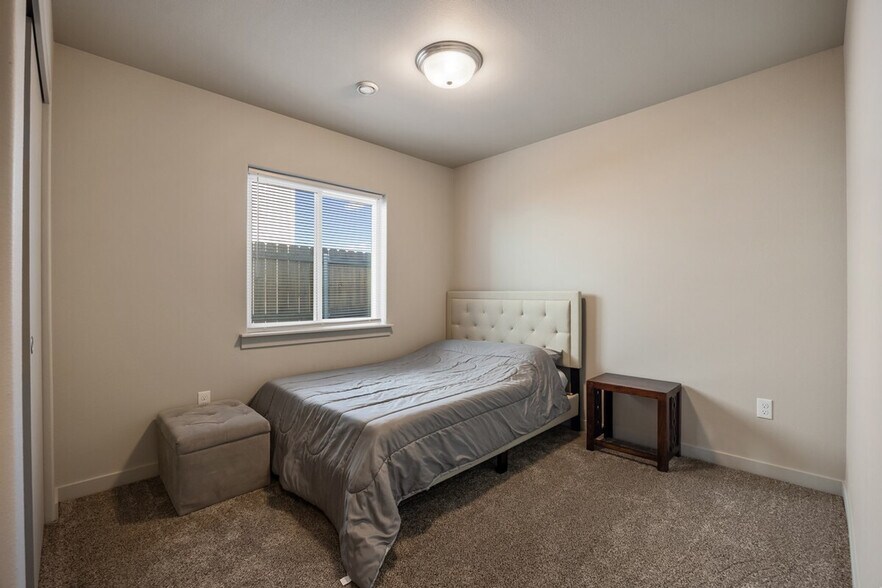 Building Photo - 316 Dawson Ln