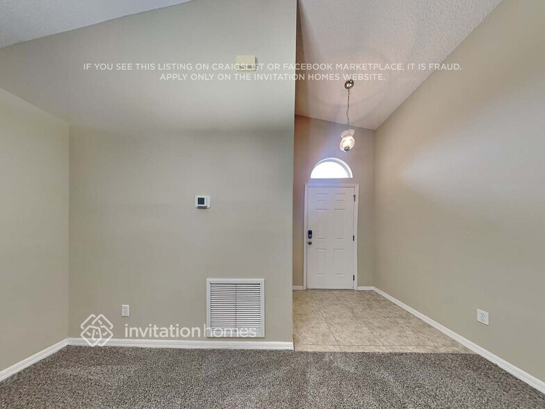 Building Photo - 214 Oak Branch Dr