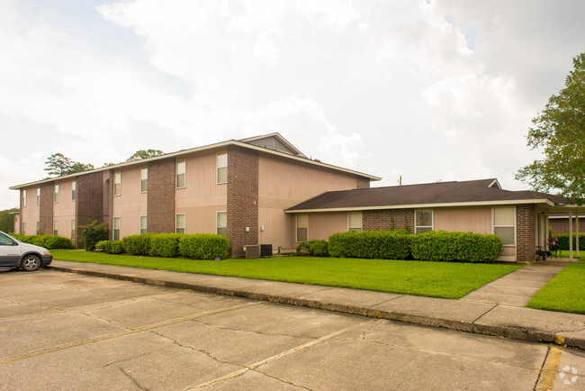 Building Photo - Livingston Manor Apartments