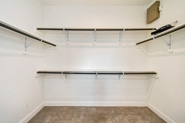 Building Photo - 1507 5th St