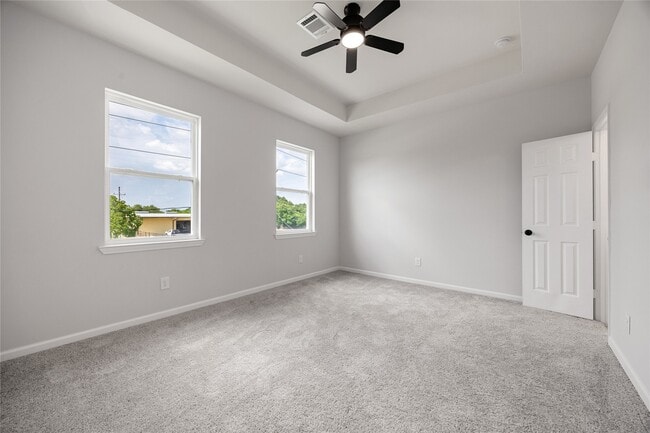 Building Photo - 8 Donna Ct