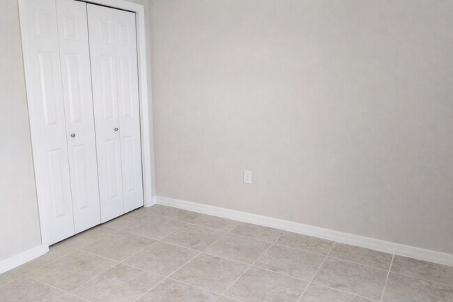 Building Photo - 500 NW 20th St