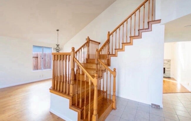 Building Photo - 8247 Derbyshire Cir