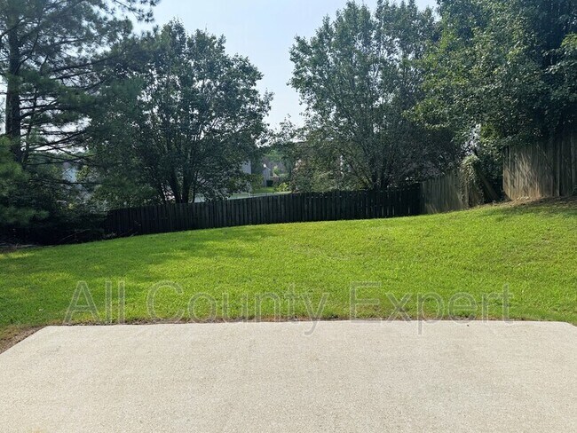 Building Photo - 1277 Poison Oak Ct SE