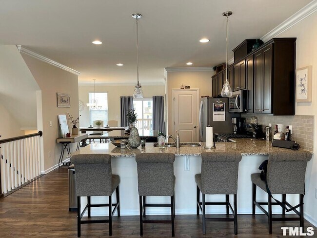 Building Photo - 1116 Finch Ct