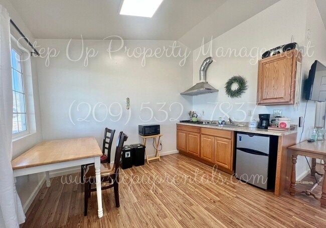 Building Photo - 8440 Ponderosa Way