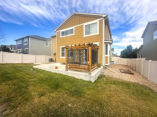 Building Photo - The price can't be beat!