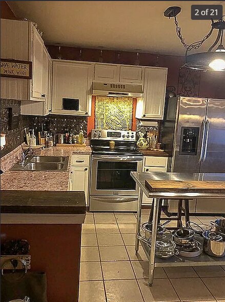 Building Photo - 3012 Hilltop Dr