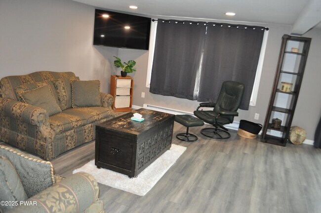 Building Photo - 25 Lizzy Ln