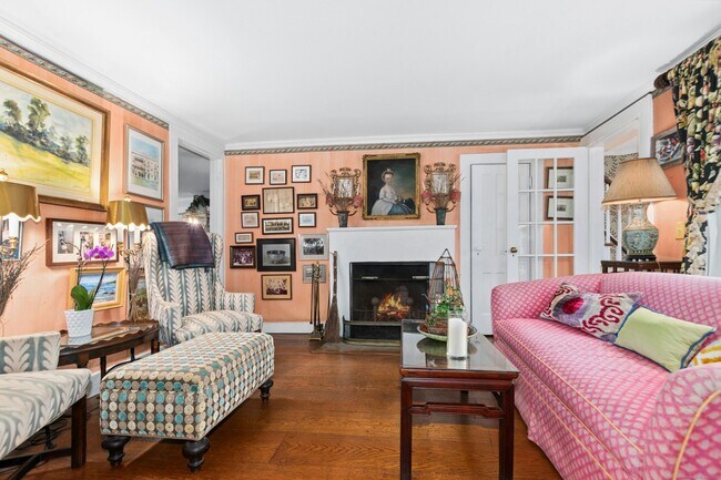 Building Photo - 561 Middlesex Rd