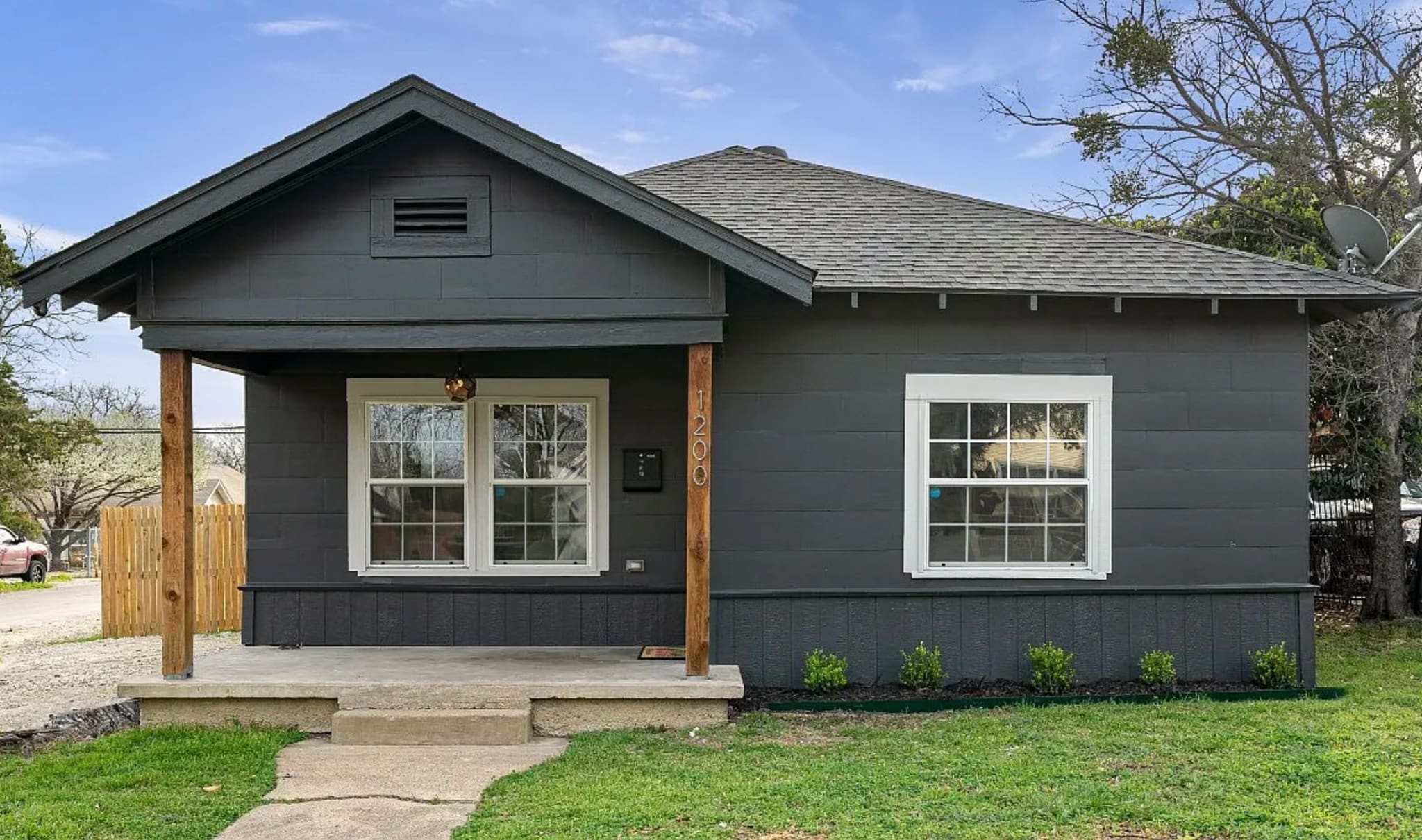 Building Photo - 1200 S Brighton Ave