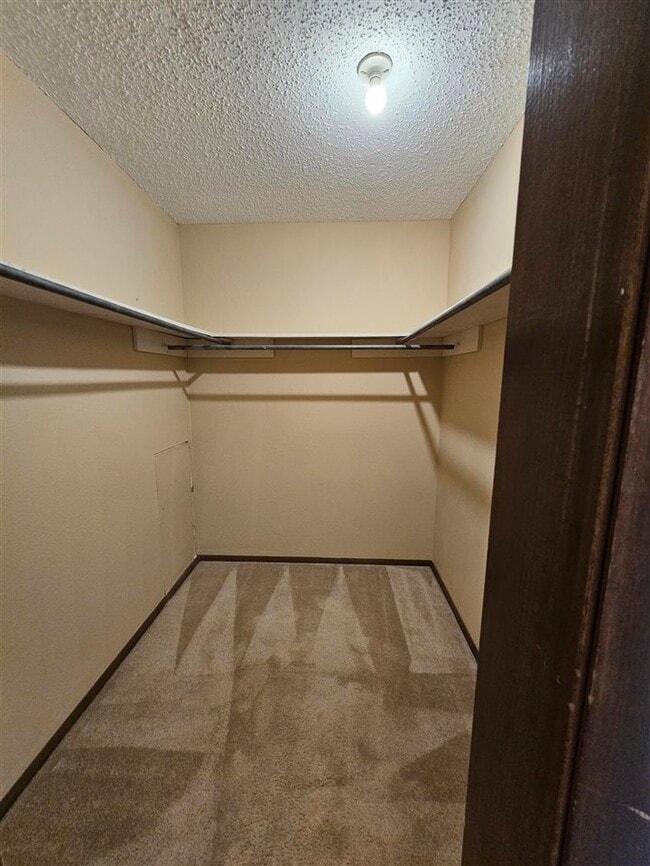 Building Photo - 1104 NW 52nd Cir