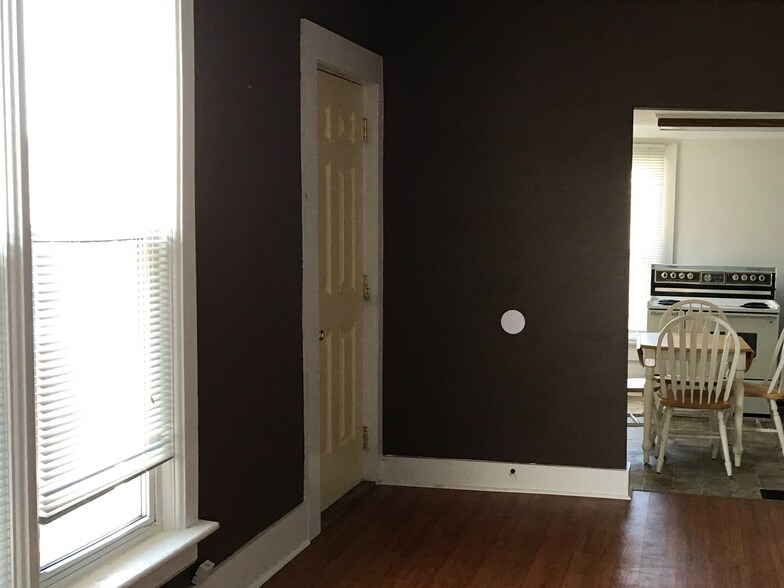 Building Photo - 514 E Sandusky St