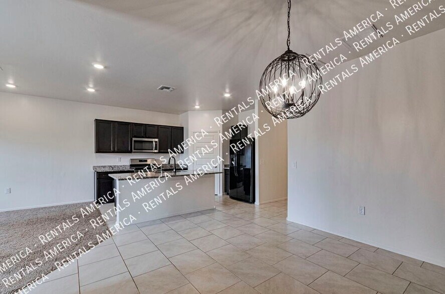 Building Photo - 10151 N Leopard Gecko Terrace