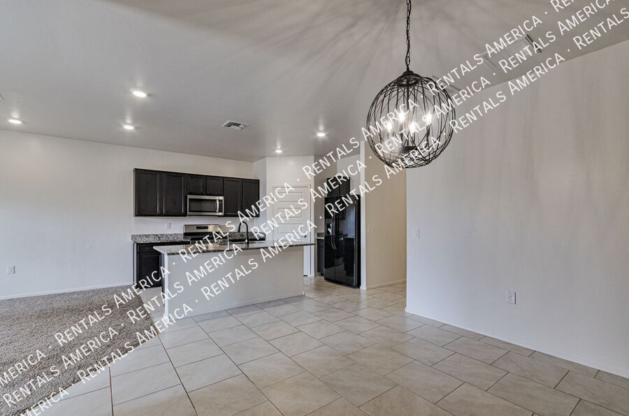 Building Photo - 10151 N Leopard Gecko Terrace