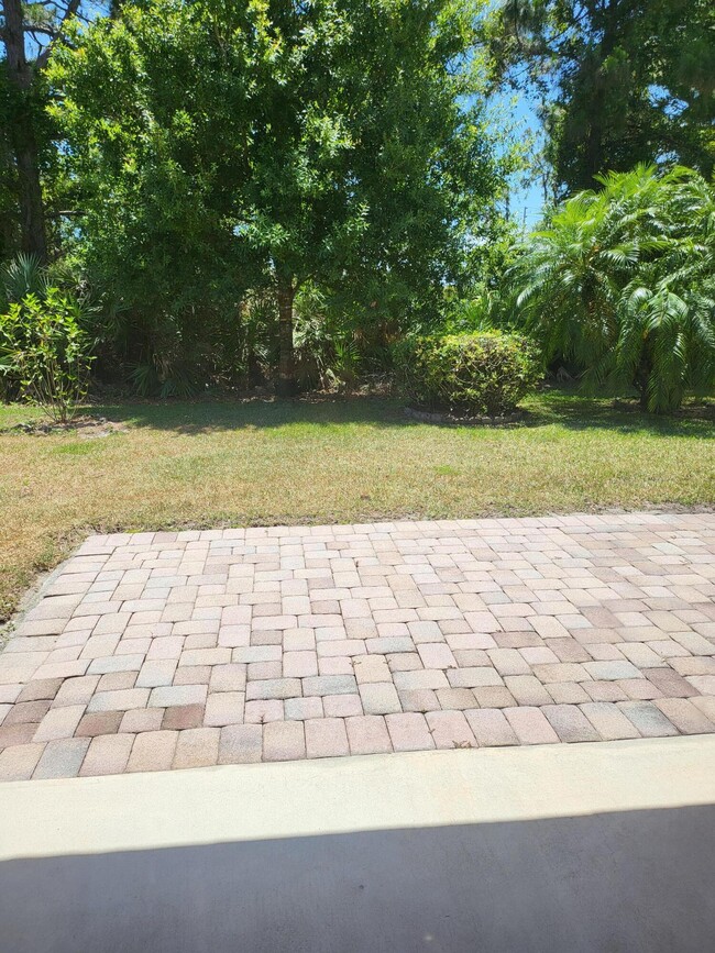 Building Photo - 6235 Arlington Way