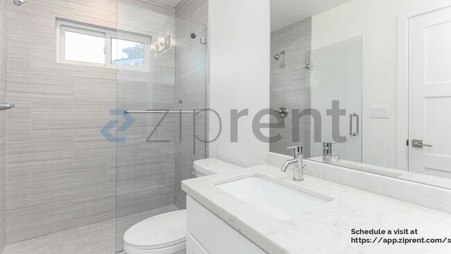 Building Photo - 1339 Camellia Dr
